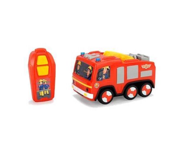 סמי הכבאי כבאית יופיטר עם שלט אינפרא אדום