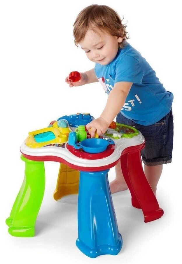 שולחן פעילות אלקטרוני דובר עברית עם לוח לציור צ"יקו
